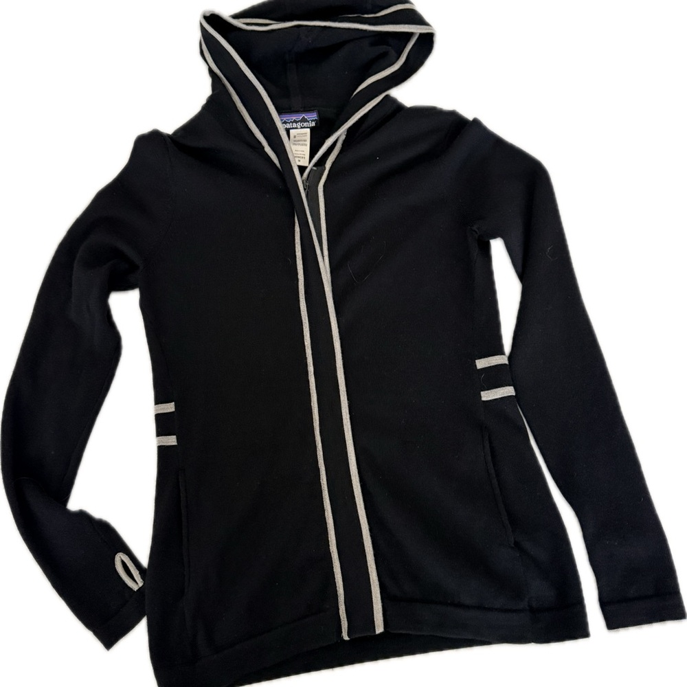 Patagonia Black Wool Sweater Jacket 100% Merino Wool Ladies M